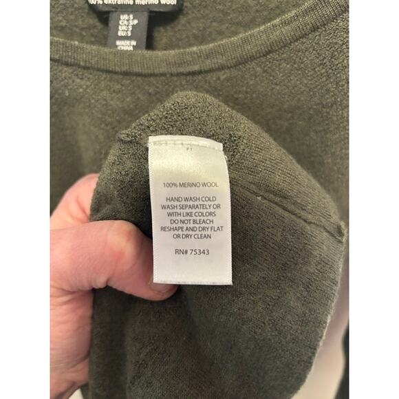 Willi Smith sweater 100% merino wool grey sweater with buttons up back sz small - Picture 6 of 8